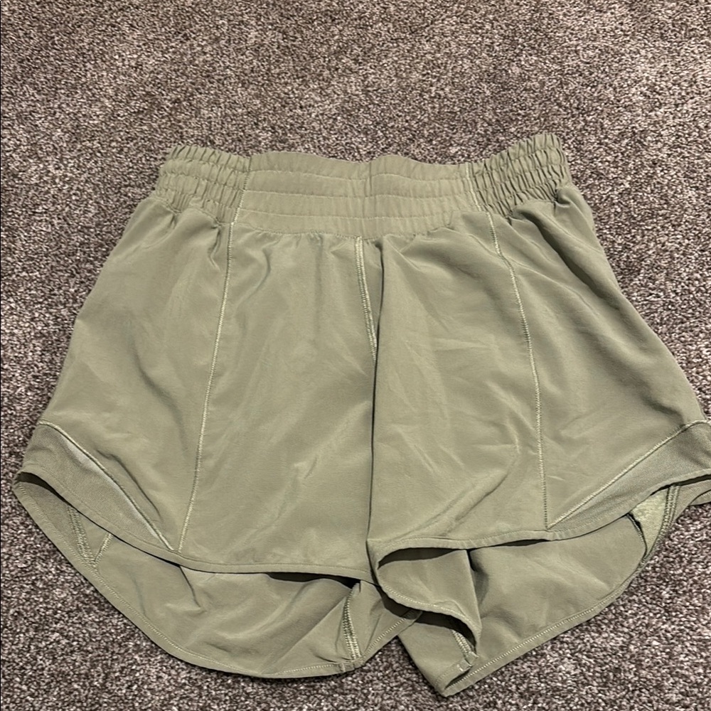 Lululemon Women's Hotty Hot 4” Olive Green Shorts Size 2 Tall